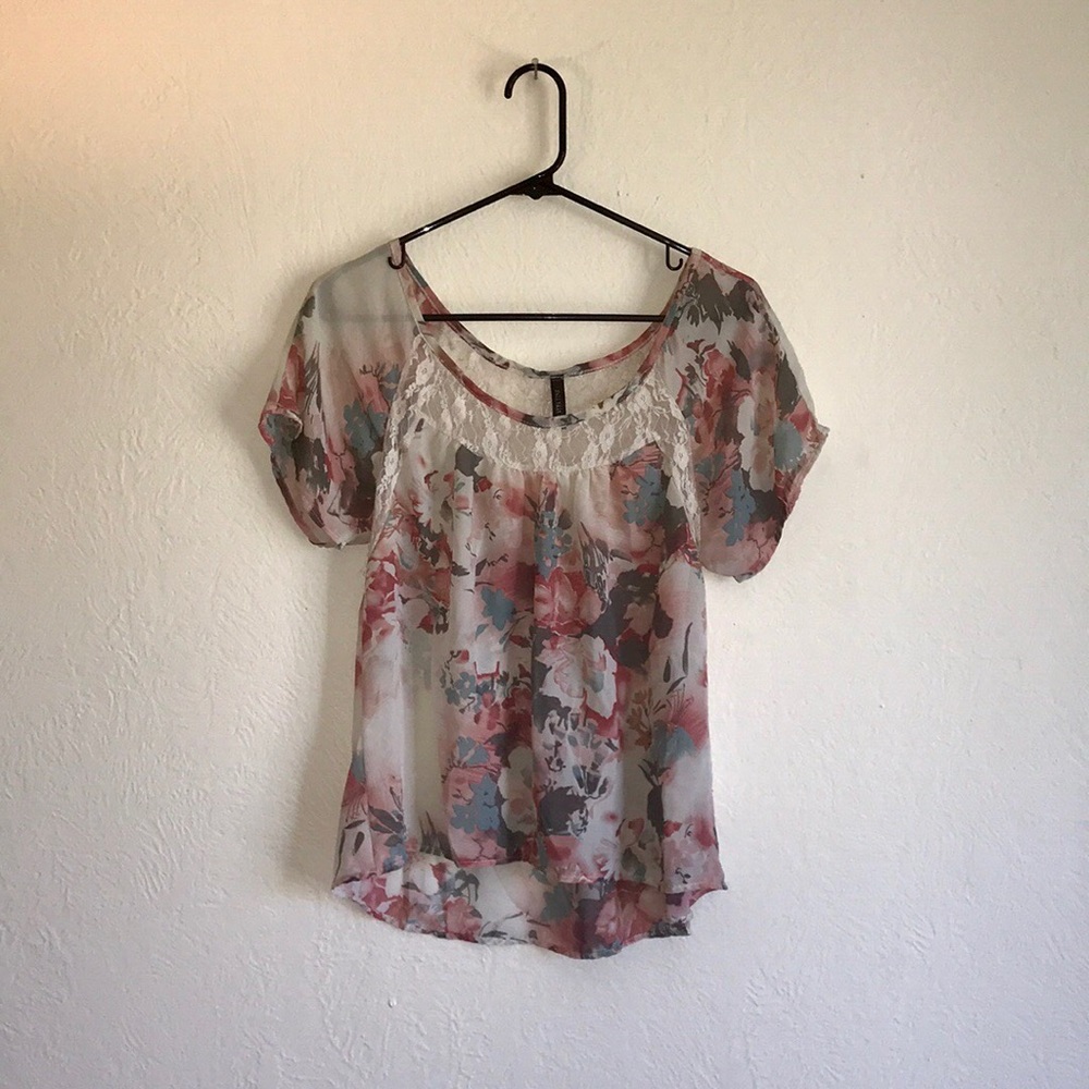Women’s Floral Blouse Size L